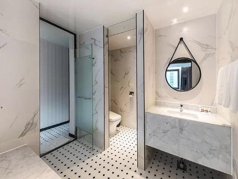 Brown Dot Hotel Чінджу Екстер'єр фото
