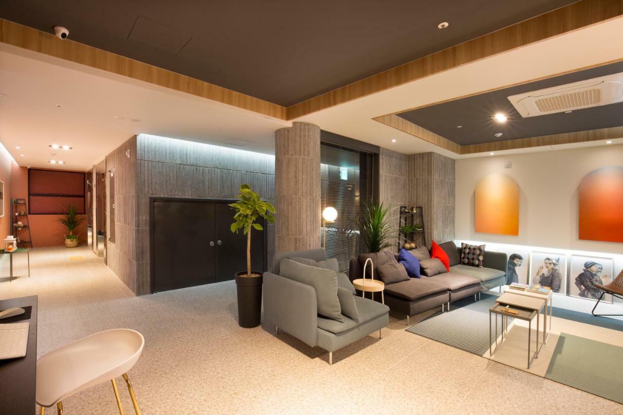 Brown Dot Hotel Чінджу Екстер'єр фото